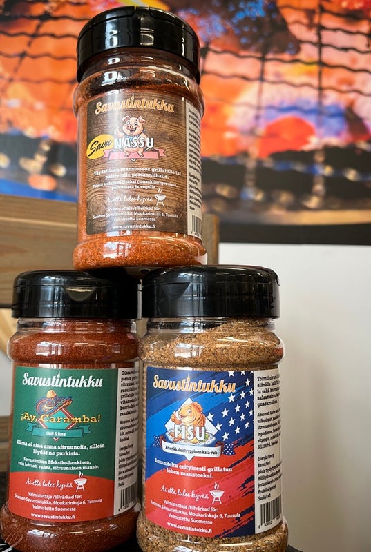 Uutuusmausteet 3 purkkia, otakko kaikki?